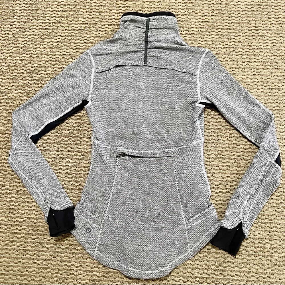 Lululemon Base Runner 1/2 Zip Heathered‎ Herringbone Heathered Black White